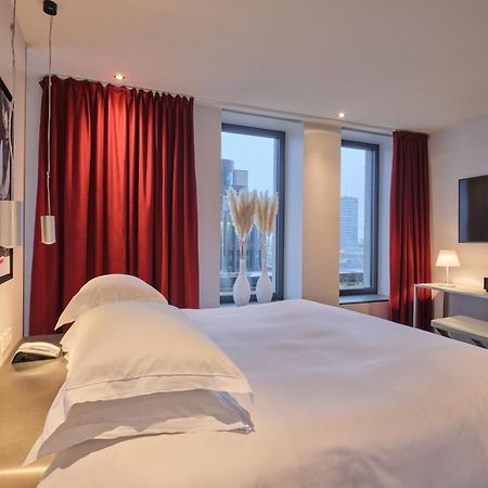 Dorint Kurfuerstendamm Berlin Exterior photo A room at the hotel