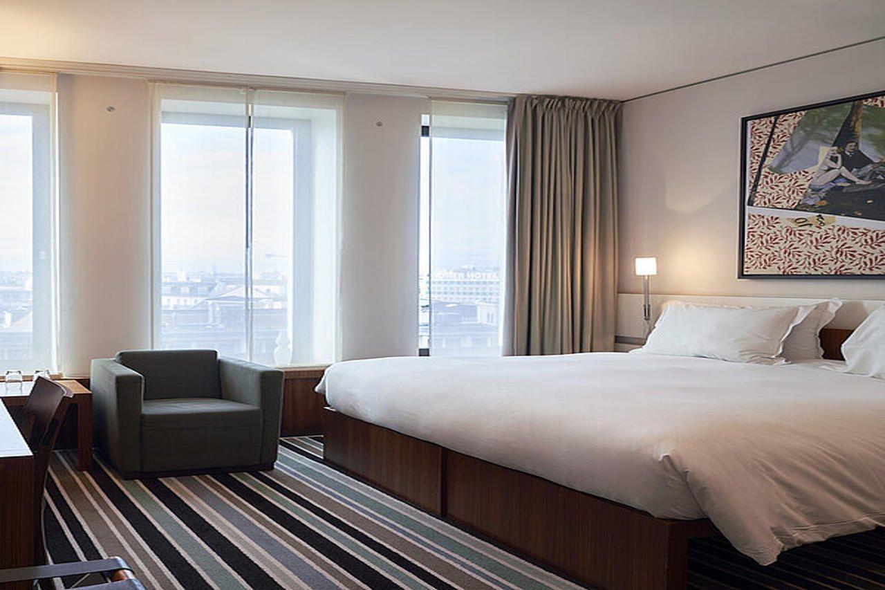 Dorint Kurfuerstendamm Berlin Exterior photo A room at the hotel