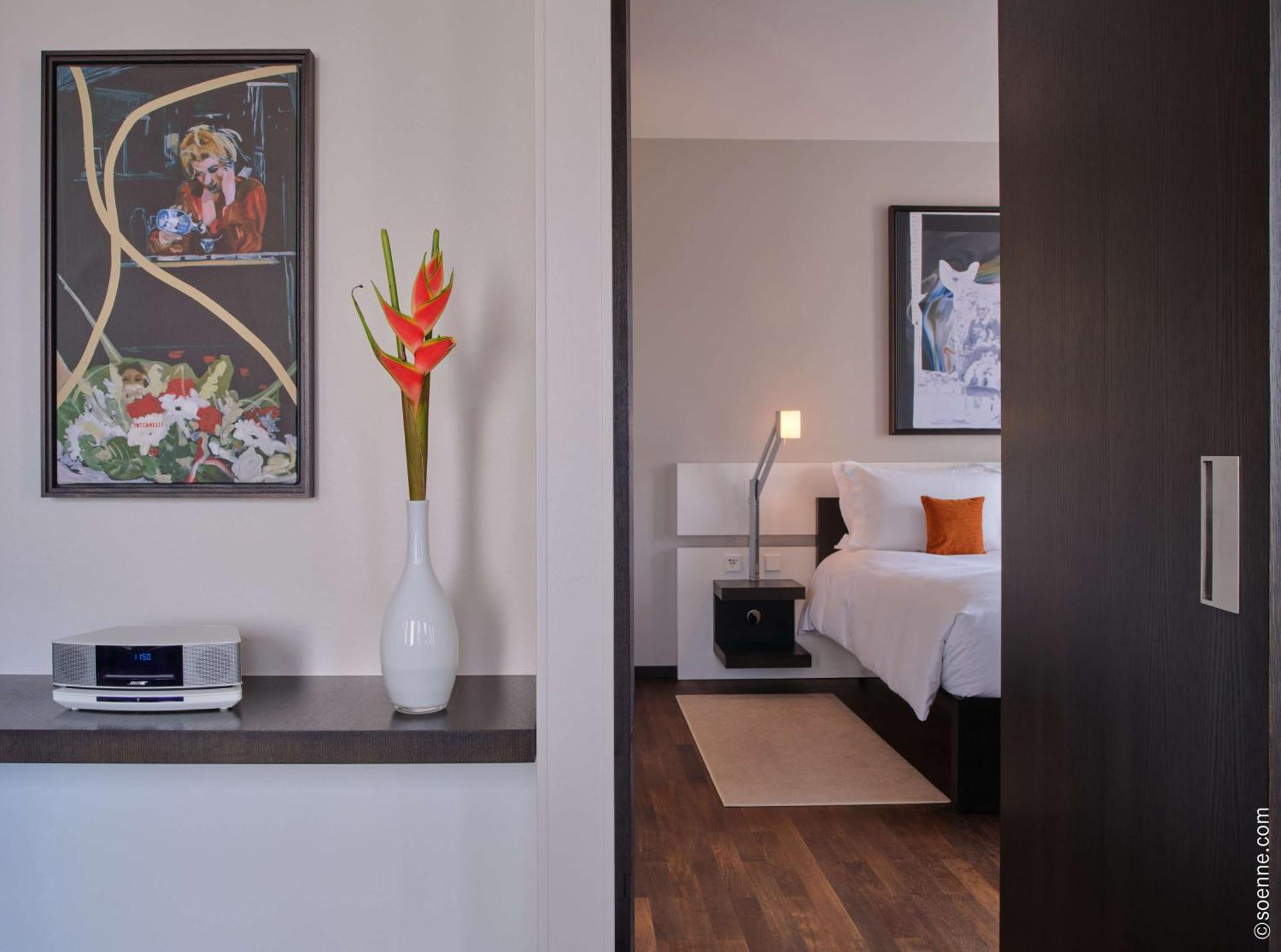 Dorint Kurfuerstendamm Berlin Exterior photo A bedroom at the hotel