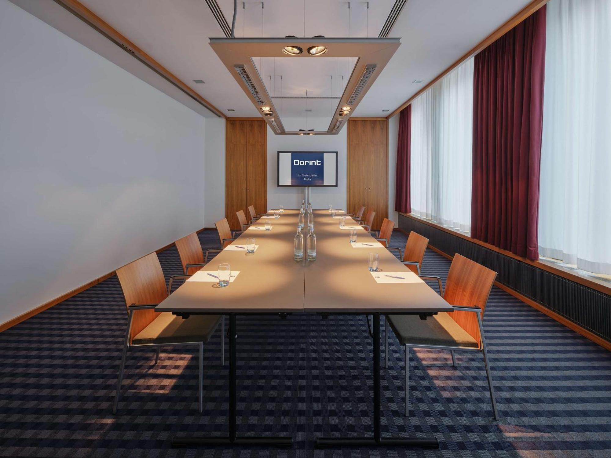 Dorint Kurfuerstendamm Berlin Exterior photo Meeting room
