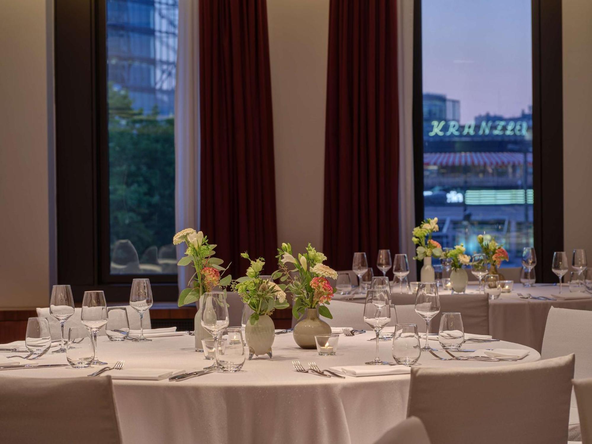 Dorint Kurfuerstendamm Berlin Exterior photo The Westin Ballroom