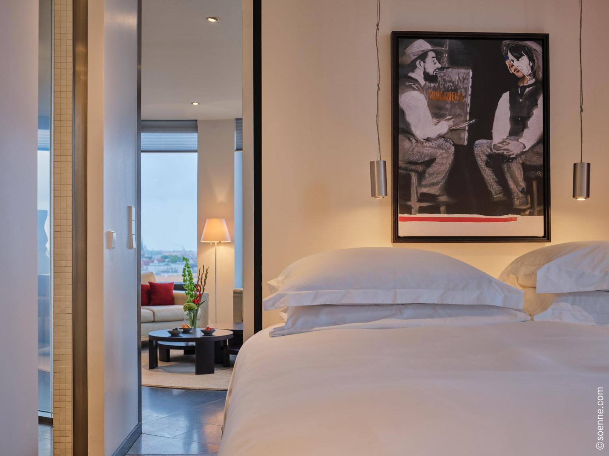 Dorint Kurfuerstendamm Berlin Exterior photo A suite at the Mandarin Oriental, Munich